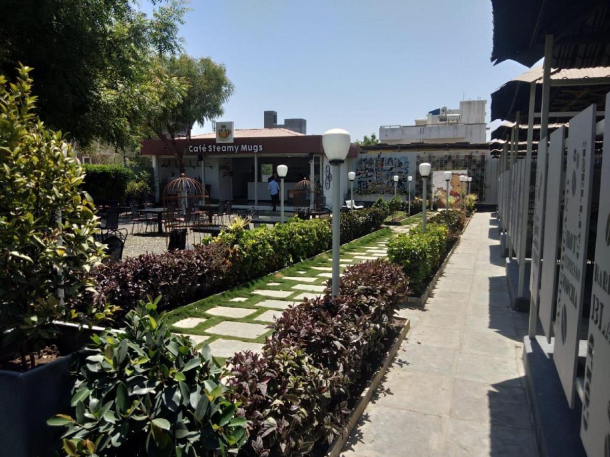 Hotel Krishna Exotica Ahmednagar Eksteriør bilde